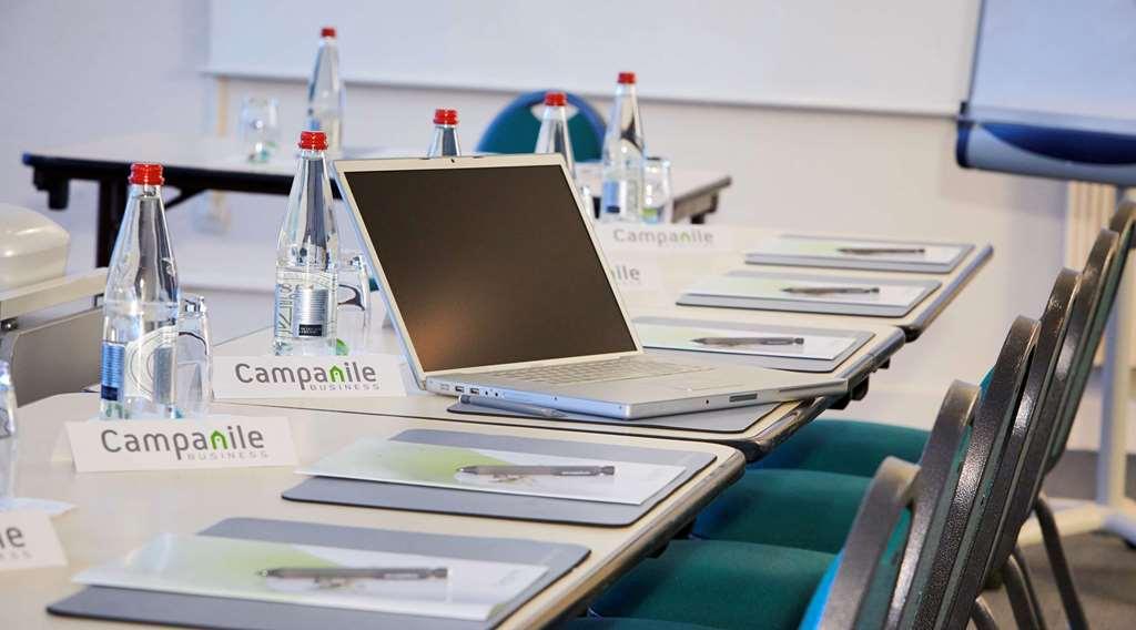 Hotel Campanile Lille Sud - Douai 3*